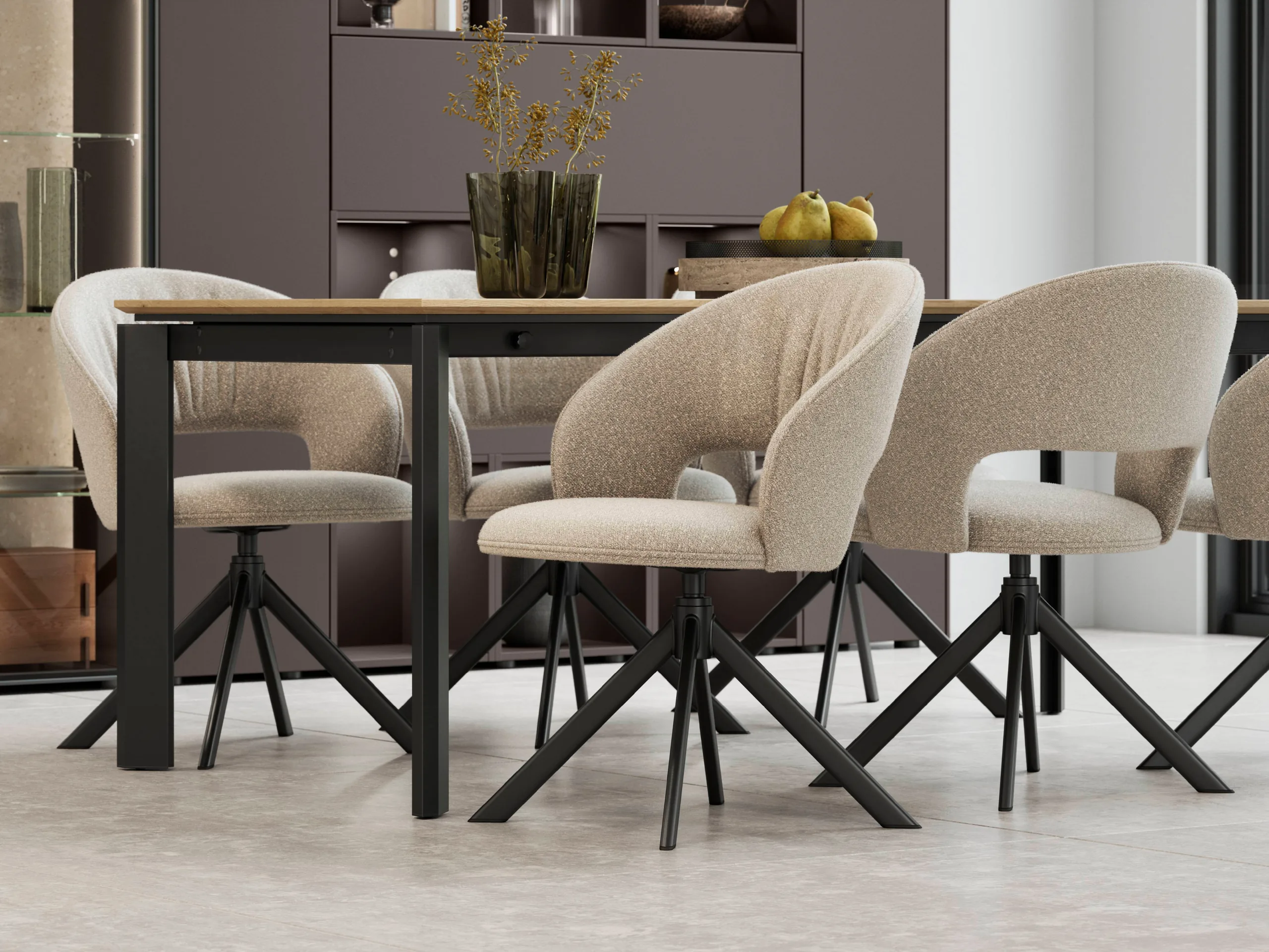 Esstische und Stühle bei SORI Studios